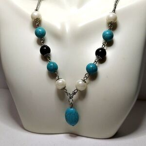 Necklace turquoise, white, black beads on chain 20 - 23"